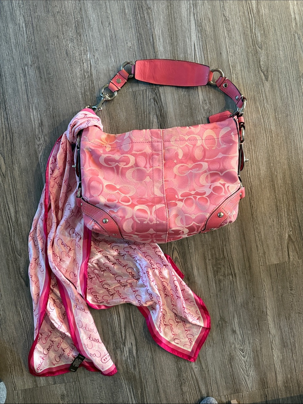 Vintage Coach Carly Pink Optic Logo Shoulder Bag with Matching Scarf